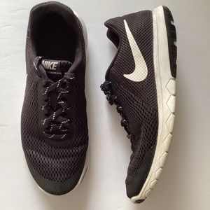 Nike Flex Experience RN5 Running Shoes Size 9.5